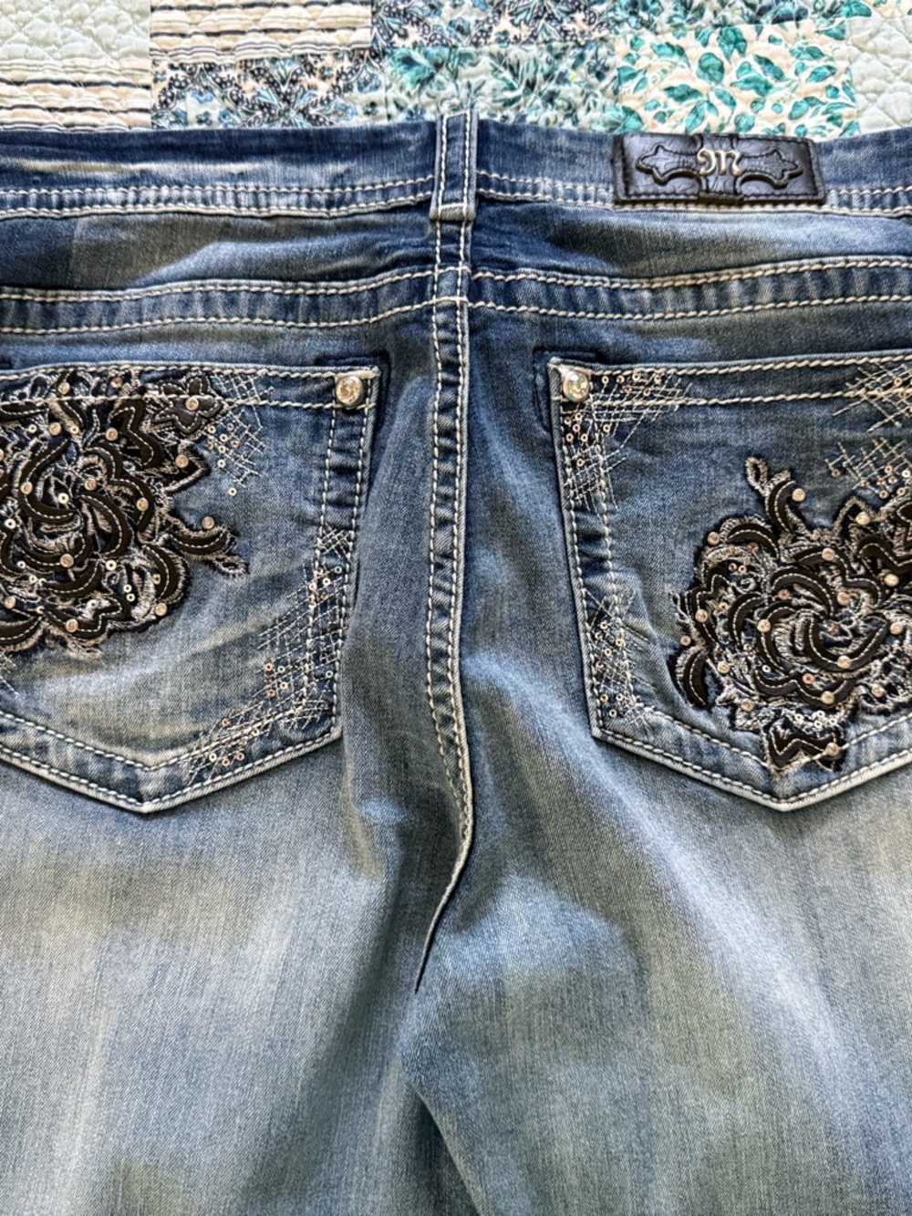 Miss Me Blue Wash Mid Rise Easy Boot Leg Jeans - Picture 4 of 5